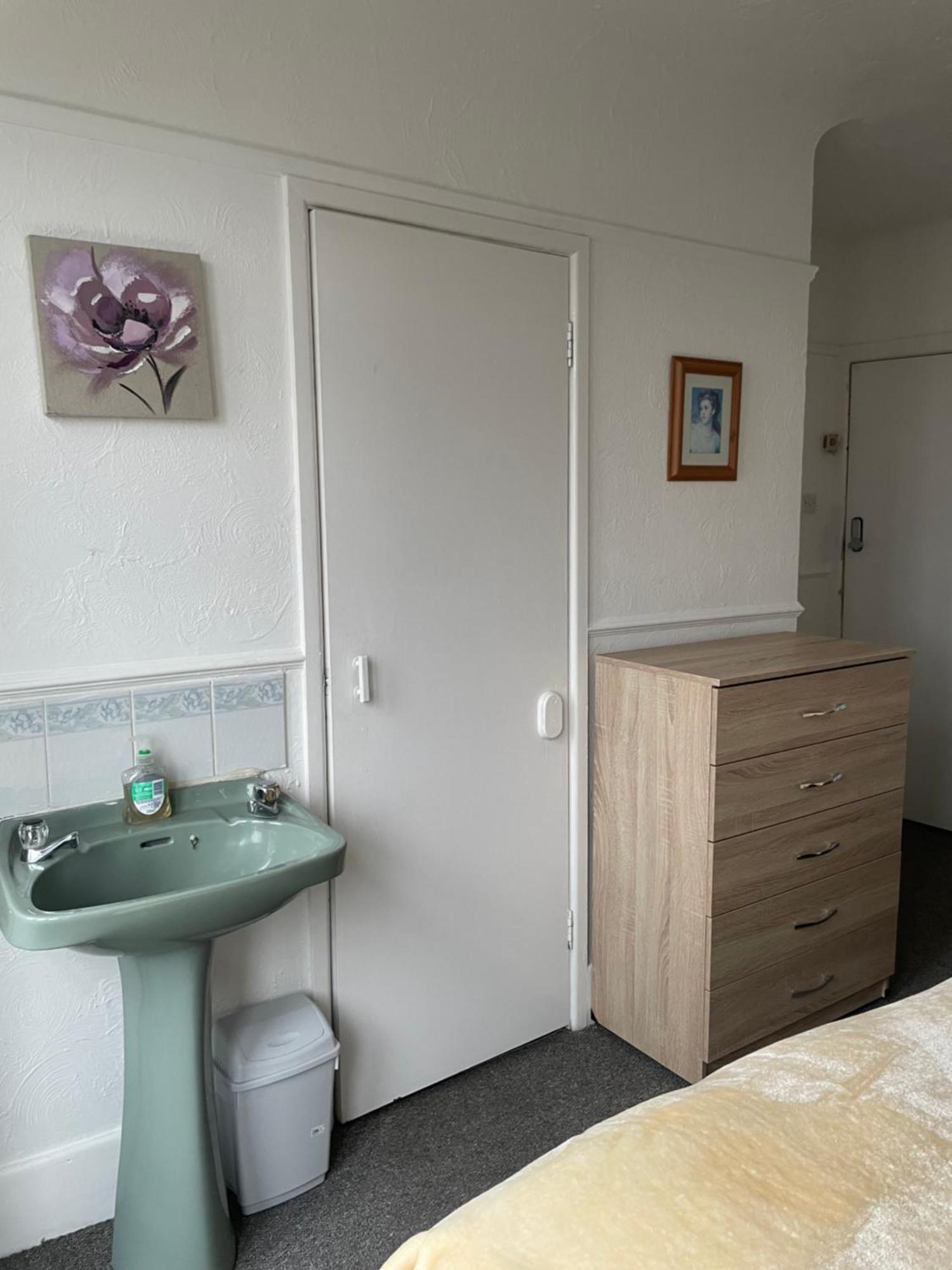 Amitie Guest House Bornemouth Extérieur photo